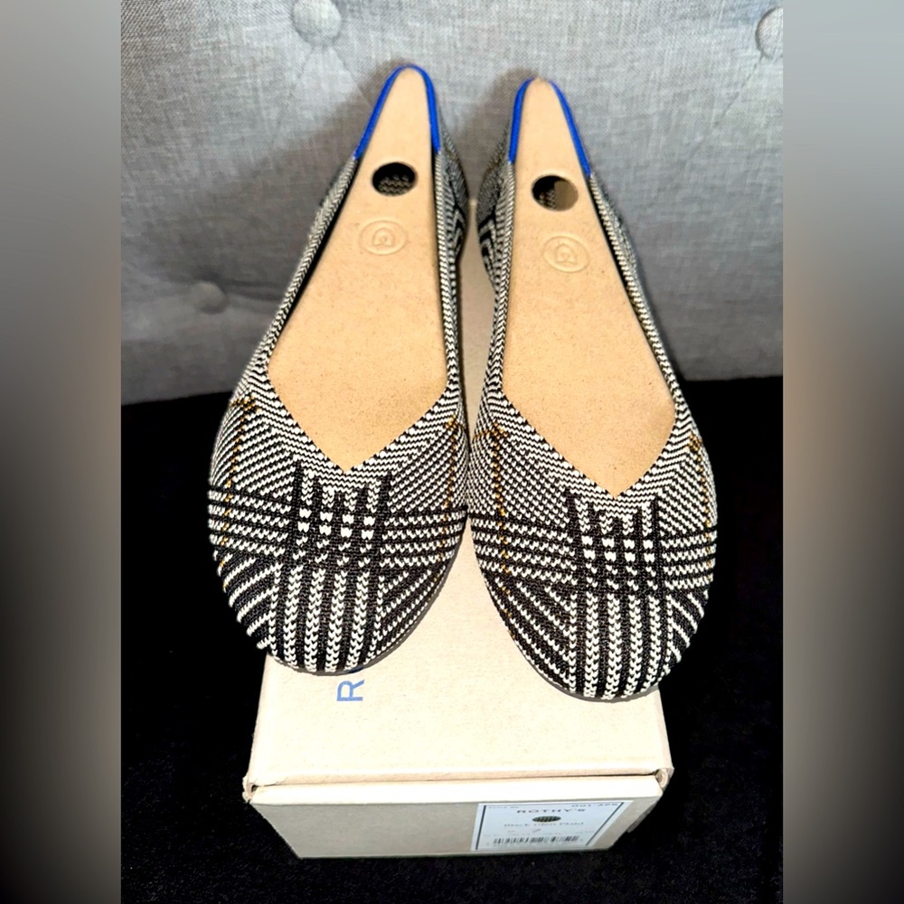 Rothy’s Black Glen Plaid Flats. Size 7 with box